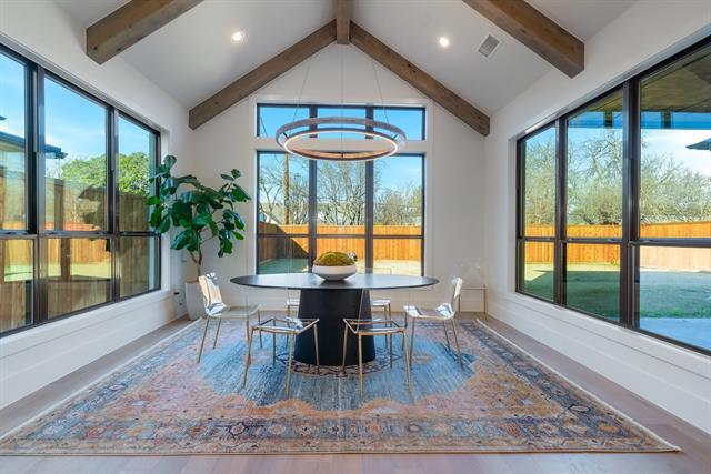 Foto principal - 3311 Regent Dr