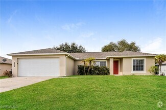 Building Photo - 2716 SW 11th Ct