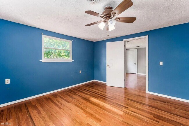 Building Photo - 2 br, 1 bath Duplex - 1587 Garling Avenue 1/2