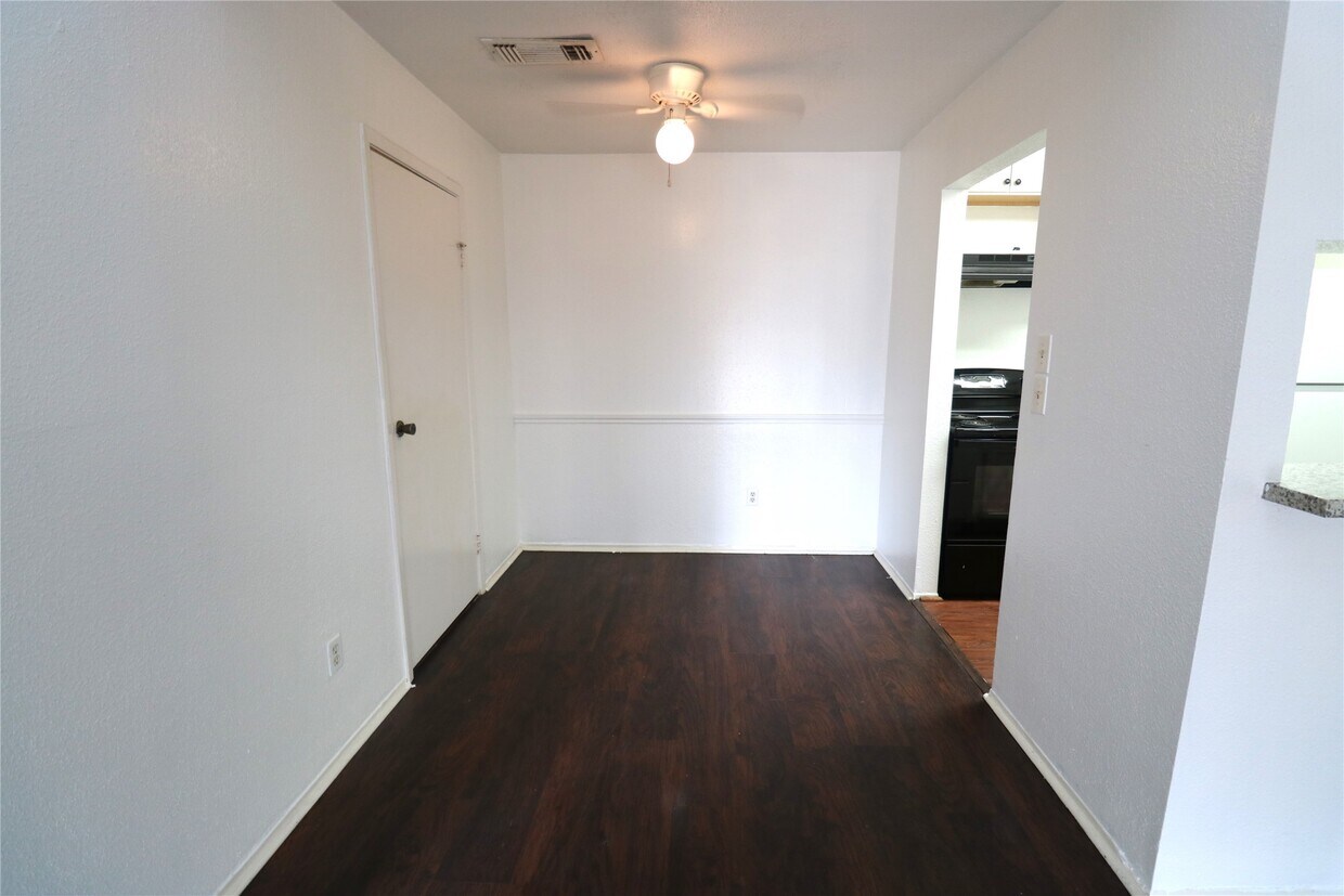 Building Photo - 12659 Ashford Meadow Dr