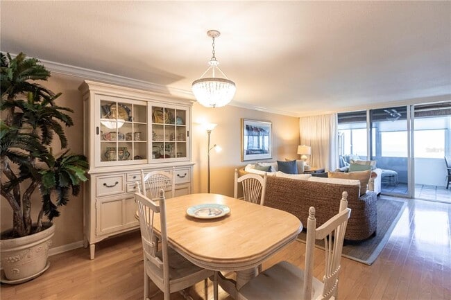 Foto del edificio - 1055 W Peppertree Dr