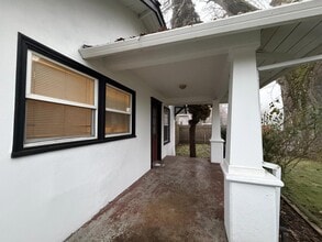 Building Photo - 3282 Bursell Rd