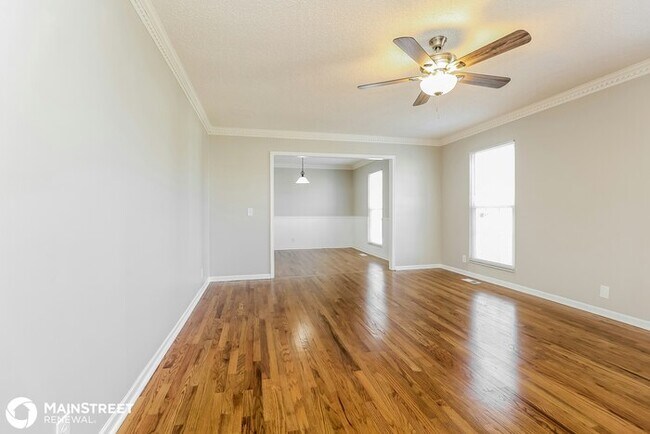 Foto del edificio - 204 Retreat Ct W