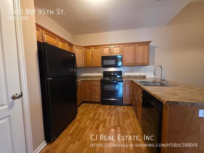 Foto del edificio - 3500 NW 95th St