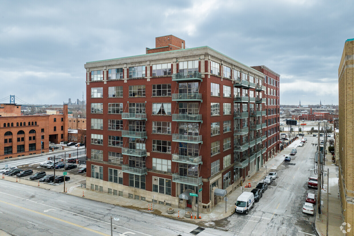 Primary Photo - Bartley Lofts