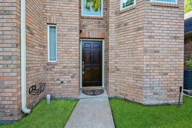 Building Photo - 16407 N Eldridge Pkwy