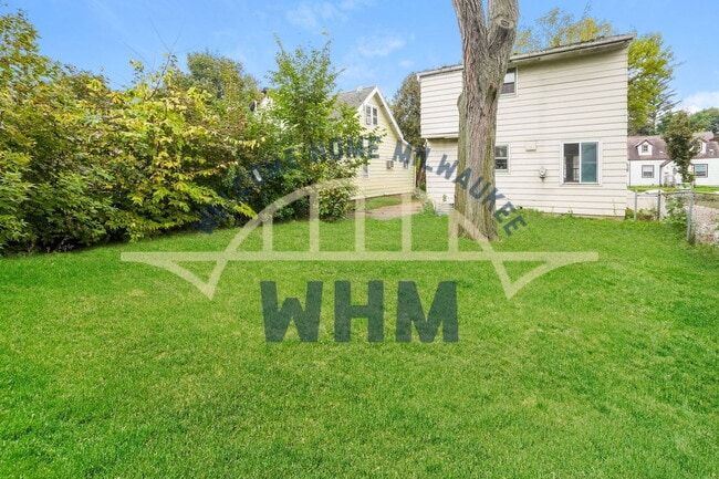 Building Photo - 1908 W Fairmount Ave