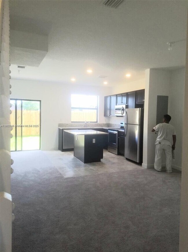 Building Photo - 11395 SW 248th Terrace