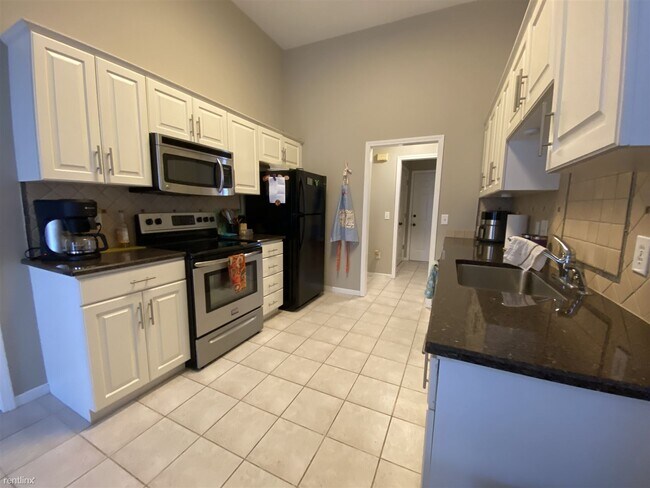 Building Photo - 3 br, 2 bath House - 401 Westport Way