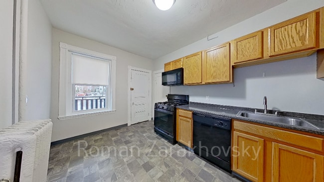 Building Photo - 1116 Commonwealth Ave