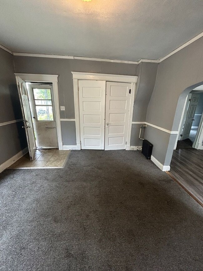 Building Photo - 721 California Ave