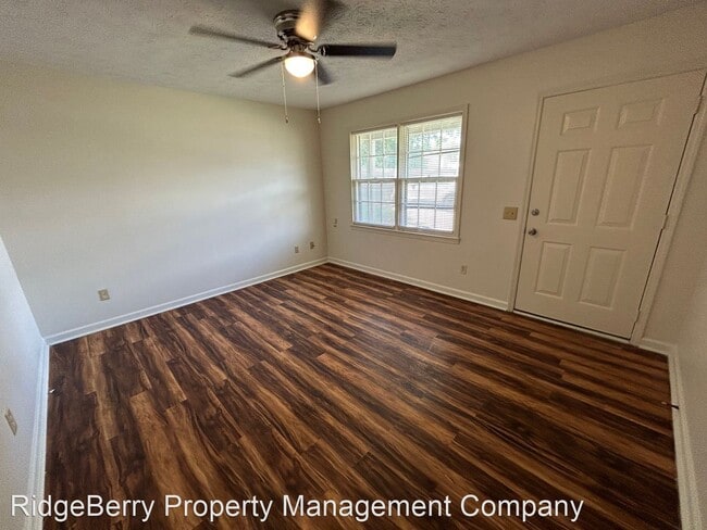 Building Photo - 2 br, 1 bath House - 220 Hennon Drive Apt G