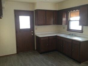 Building Photo - 9727 W Reichert Pl