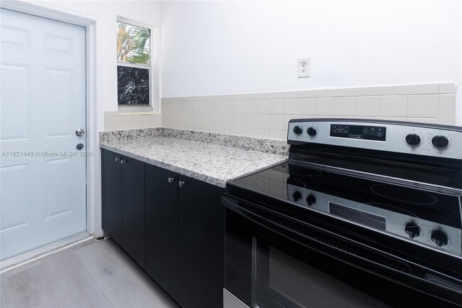 Building Photo - 1840 Fillmore St