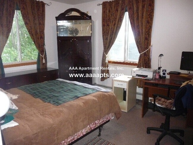 Foto del edificio - 4 Nielson Ave