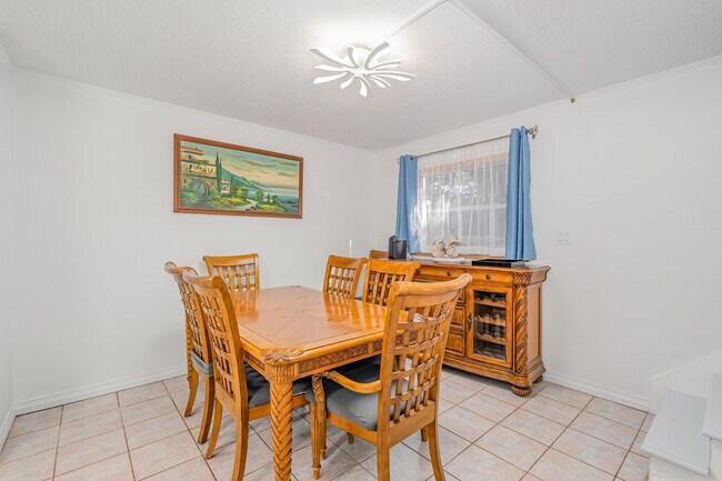 Foto del edificio - 279 S Brevard Ave