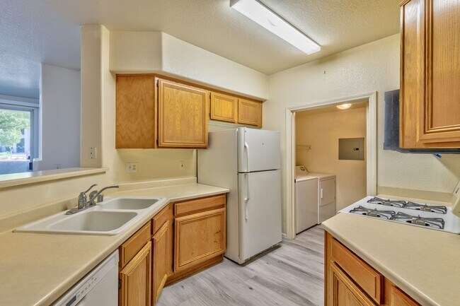 Foto del edificio - 7111 S Durango Dr