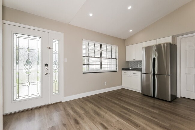 Foto del edificio - 3938 King Dr