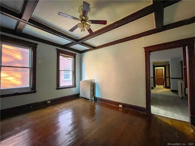 Foto del edificio - 10 Fairfield Ave