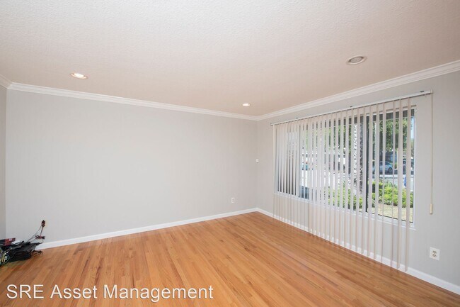 Building Photo - 3 br, 2 bath House - 5978 Shawcroft Dr