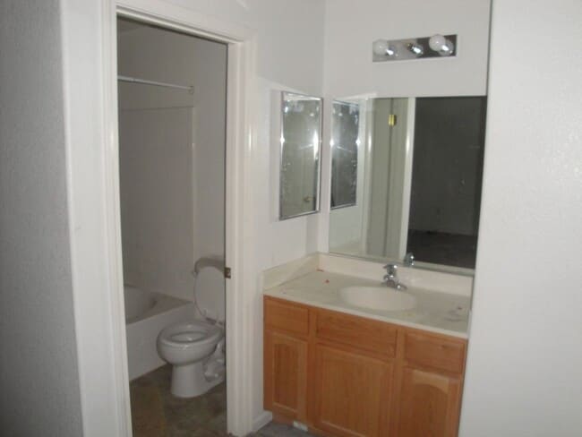 Foto del edificio - 1464 Richfield Ave
