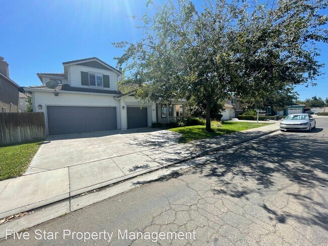 Foto del edificio - 5 br, 2.5 bath House - 2962 Rugby Ct