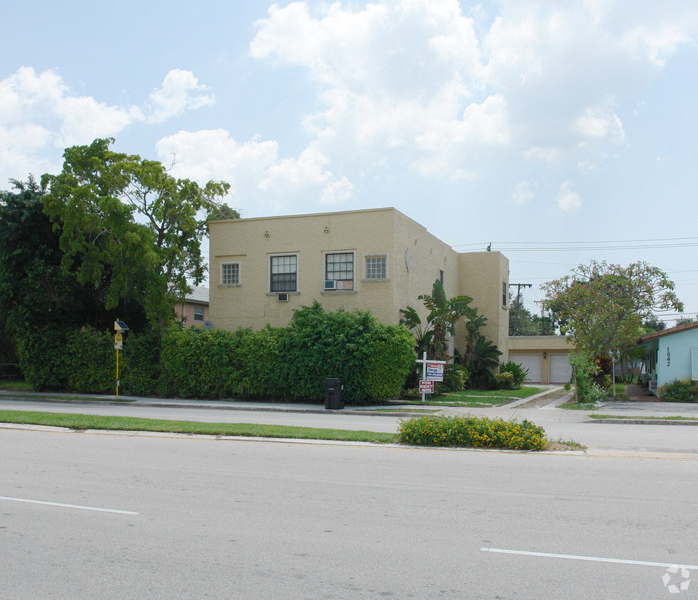 Primary Photo - 1634 SW 4th Ave