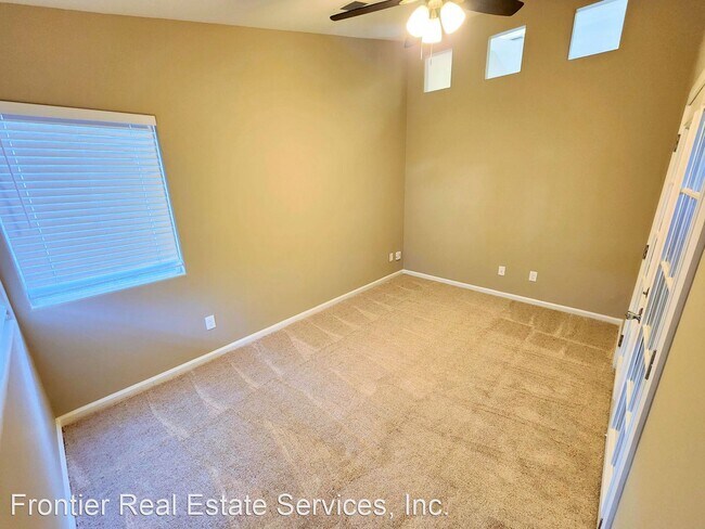 Foto del edificio - 4 br, 2 bath House - 10006 Huntington Down...