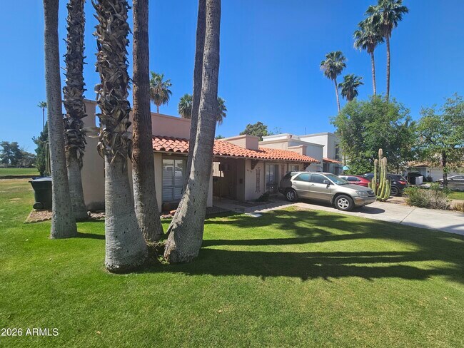Foto del edificio - 6851 E Golden Hills Way