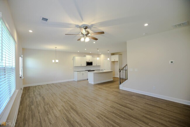 Building Photo - 1256 Maston Rd