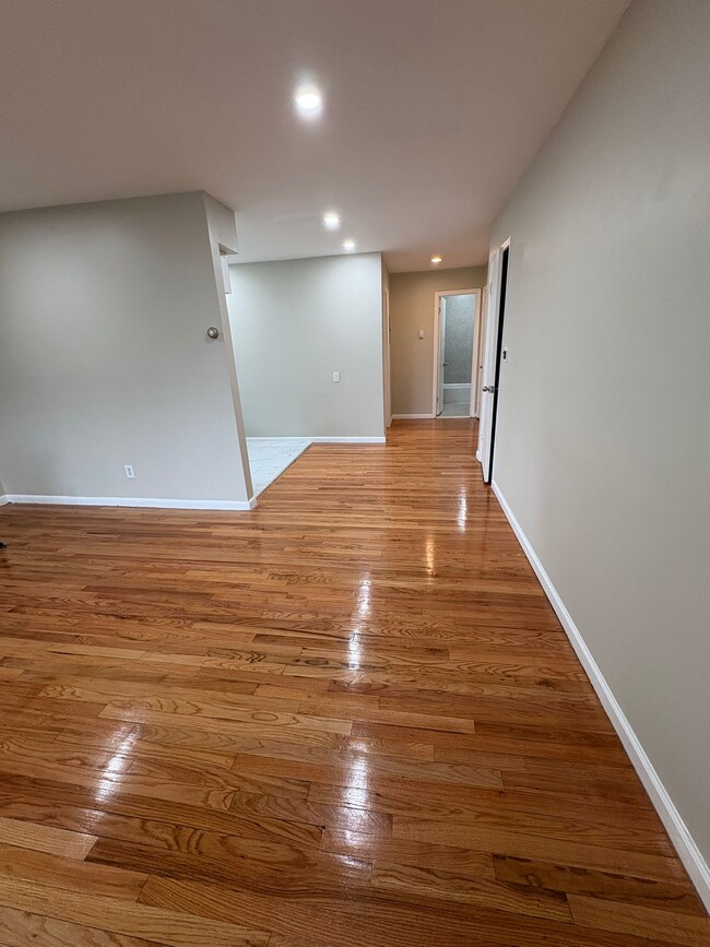 93 Mt Vernon 7 - 94 Mount Vernon Ave