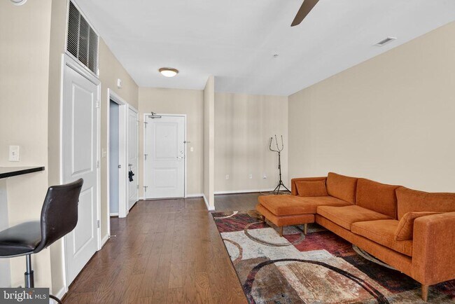 Foto del edificio - 6506 America Blvd