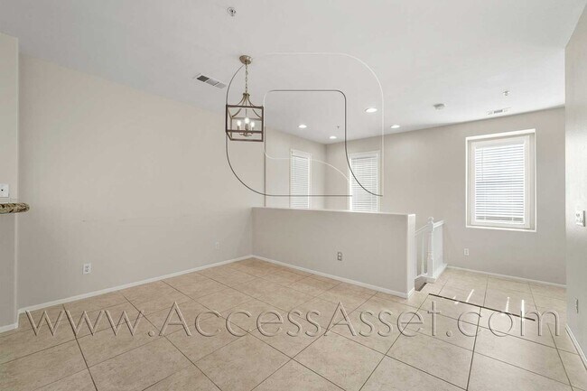 Building Photo - Charming 3 Bed/2 Bath Condo In Temecula’s ...