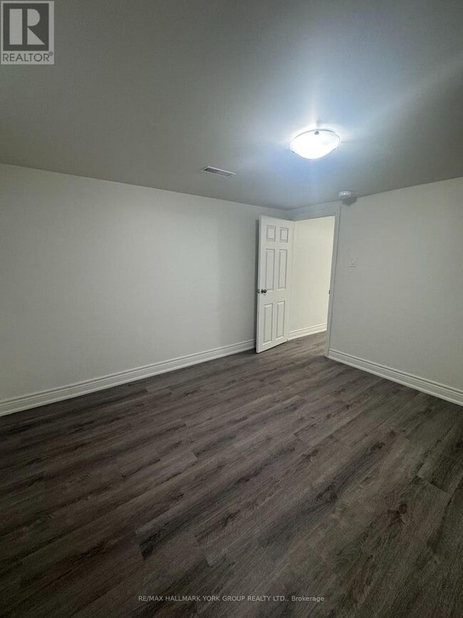 Building Photo - 856 Krosno Blvd