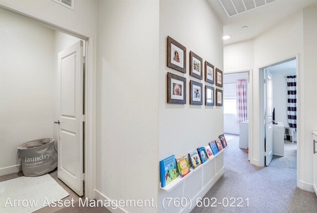 Building Photo - 3 br, 2.5 bath House - 1282 Via Fanal