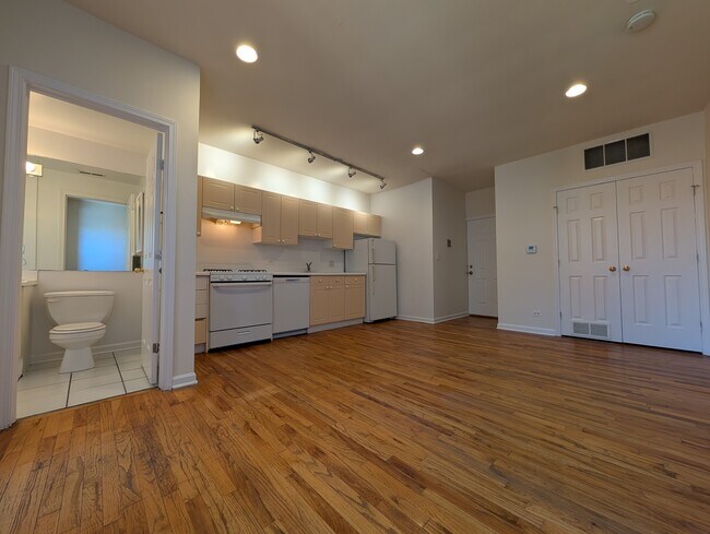 Foto del edificio - 912 W Dakin St