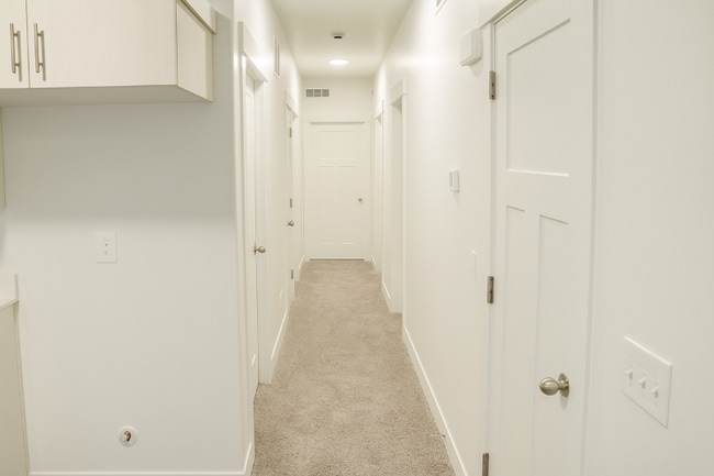 Building Photo - 4777 Alder Dr