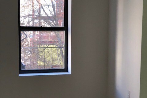 Primary Photo - 120 Lewis Ave