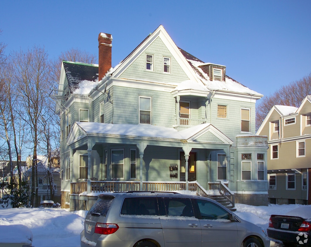 638 High St, Fall River, MA 02720 Apartments in Fall River, MA