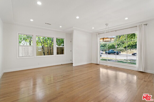 Foto del edificio - 11951 Bray St