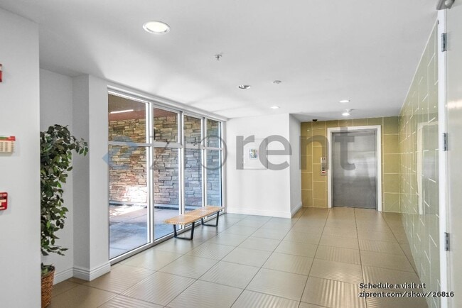 Building Photo - 1310 Creekside Dr