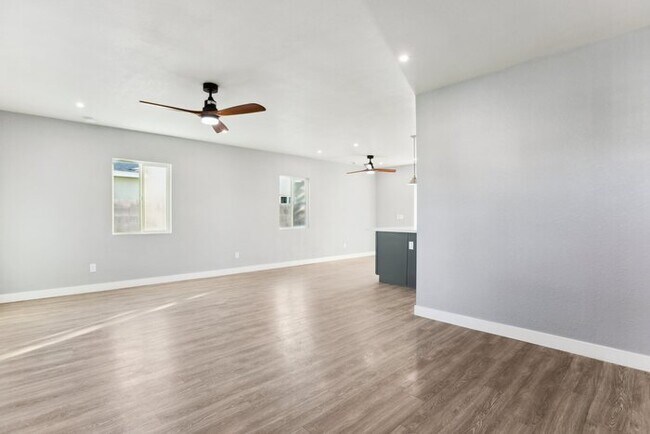Foto del edificio - 3850 N 12th Ave