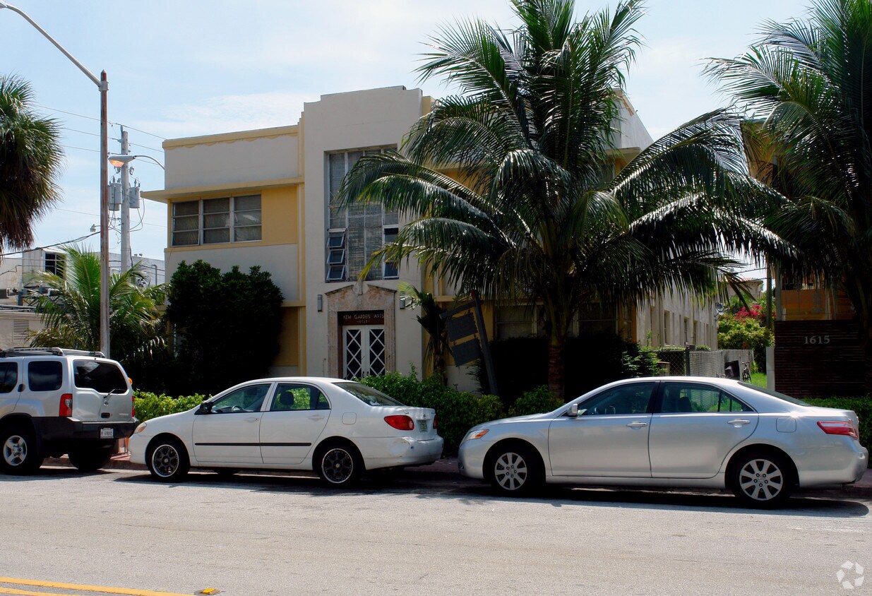 Foto del edificio - 1617 Michigan Ave