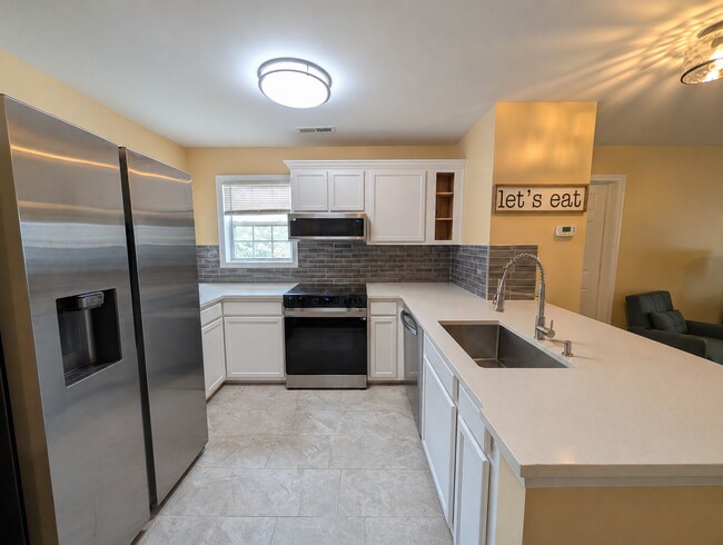 Building Photo - 2011 Wolfmill Dr