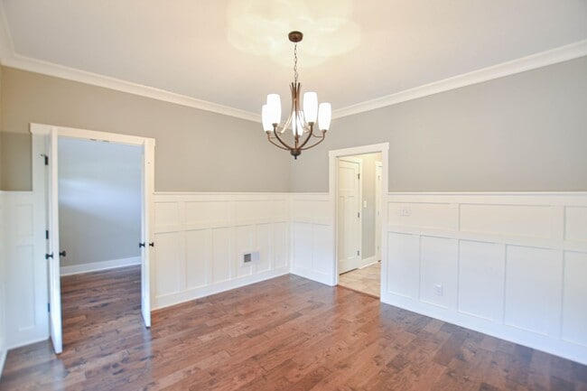 Foto del edificio - Pet Friendly Four Bedroom!