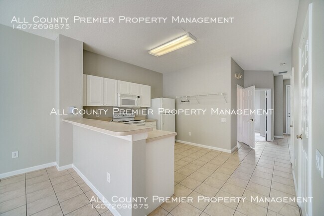 Building Photo - 2387 Silver Palm Dr