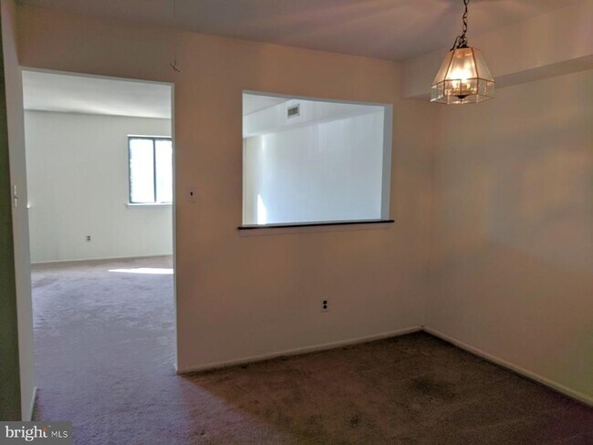 Building Photo - 2277 Pileggi Rd