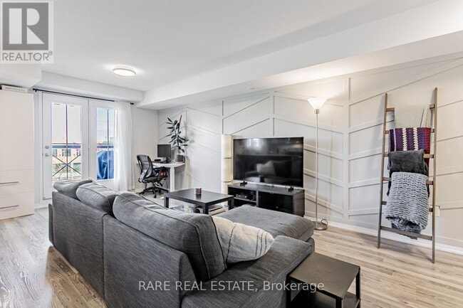 Building Photo - 2484 Post Rd