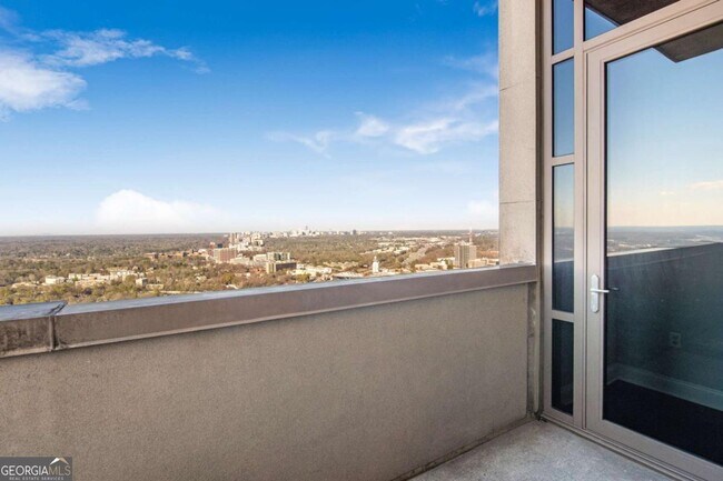 Foto del edificio - 270 17th St NW