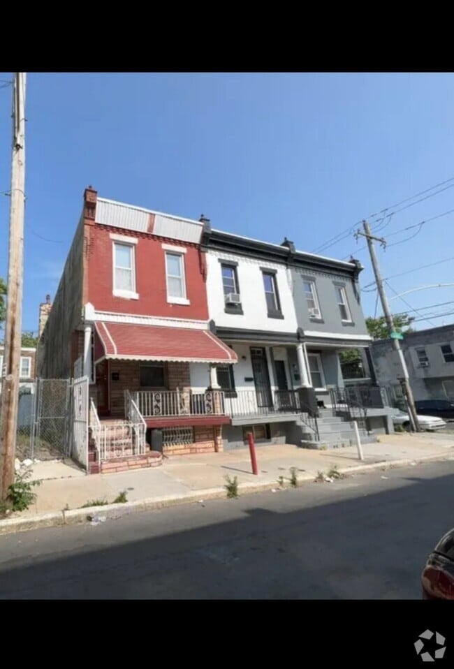 Building Photo - 2905 N Bambrey St